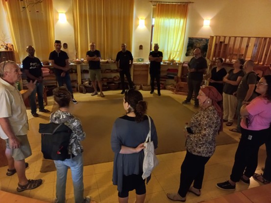 סיור של קורס ינבוע השני בהרדוף. קרדיט: טל רטנר סיור של קורס ינבוע השני בהרדוף. קרדיט: טל רטנר
