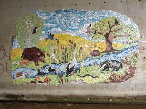 פסיפס במחלף המוביל, מעשה ידי תלמידי הושעיה. קרדיט: קטי ניסים פסיפס במחלף המוביל, מעשה ידי תלמידי הושעיה. קרדיט: קטי ניסים