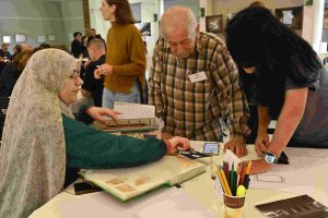 תהליך יצירה משותף בהאקתון. קרדיט: אלון לויטה גשרים 2 (1)